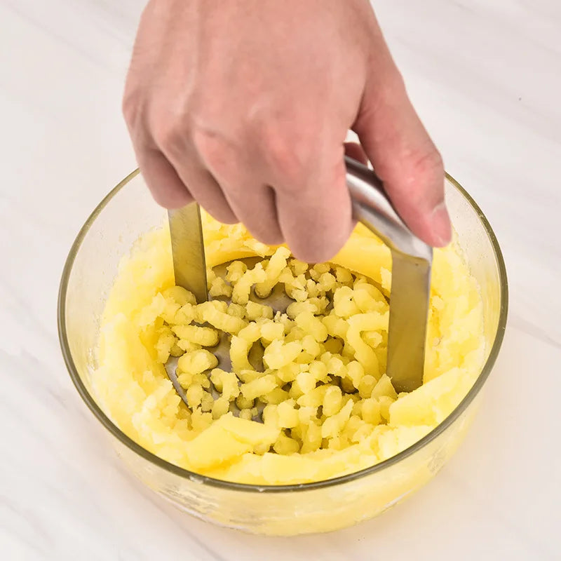 Manual potato press